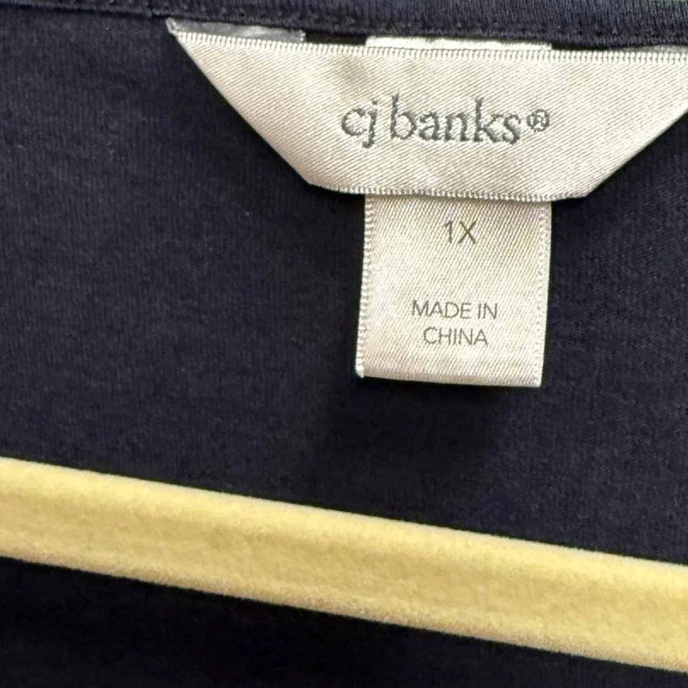 CJ Banks Embroidered V-Neck Top Women 1X Navy Blue  Mesh Shoulder 3/4 Slv